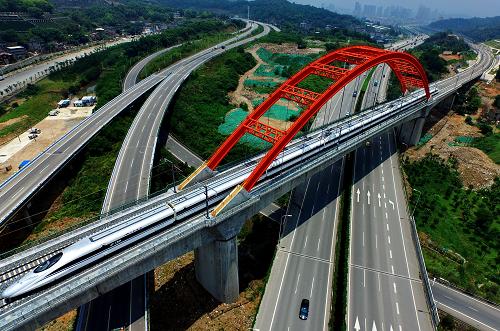 書(shū)寫(xiě)&ldquo;立體交通&rdquo;新篇章--&ldquo;十二五&rdquo;交通基礎(chǔ)設(shè)施建設(shè)發(fā)展綜述