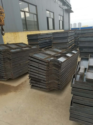 以品質與服務贏得市場——論高鐵防撞墻模具與防撞護欄模具在建設發(fā)展中的關鍵作用